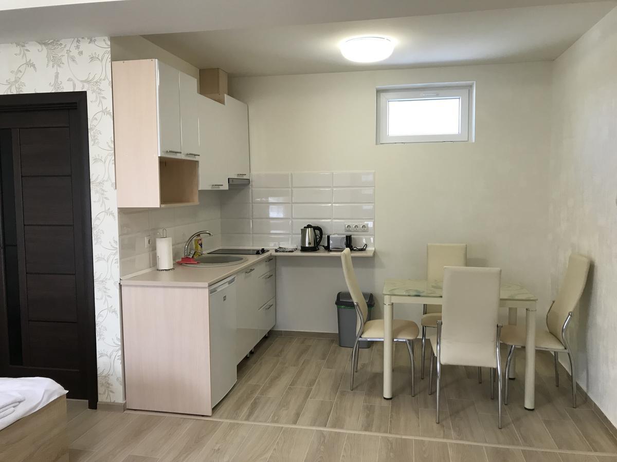 קישווארדה Kristaly Apartmanok מראה חיצוני תמונה